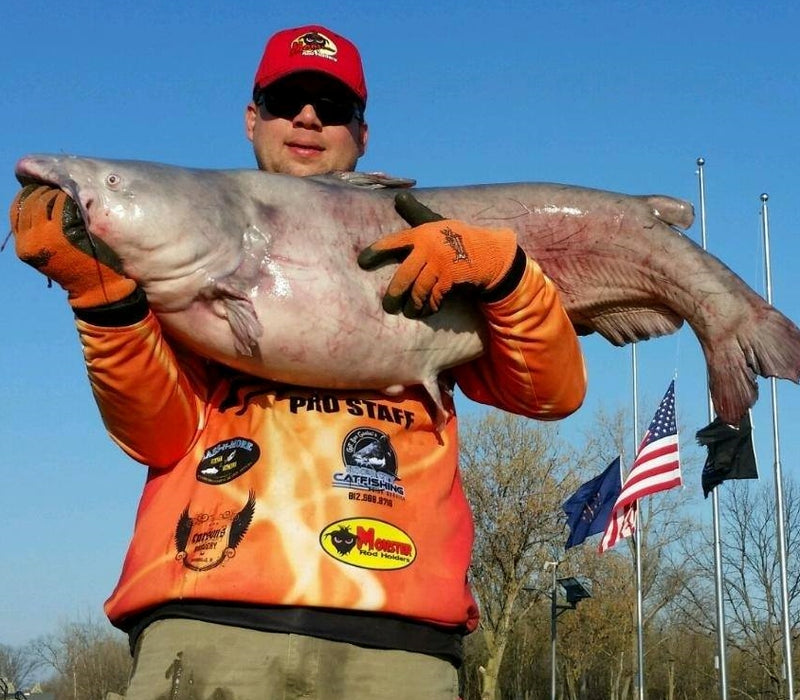 Late Fall/Early Winter River Catfishing with Ben Goebel - B'n'M Pole ...